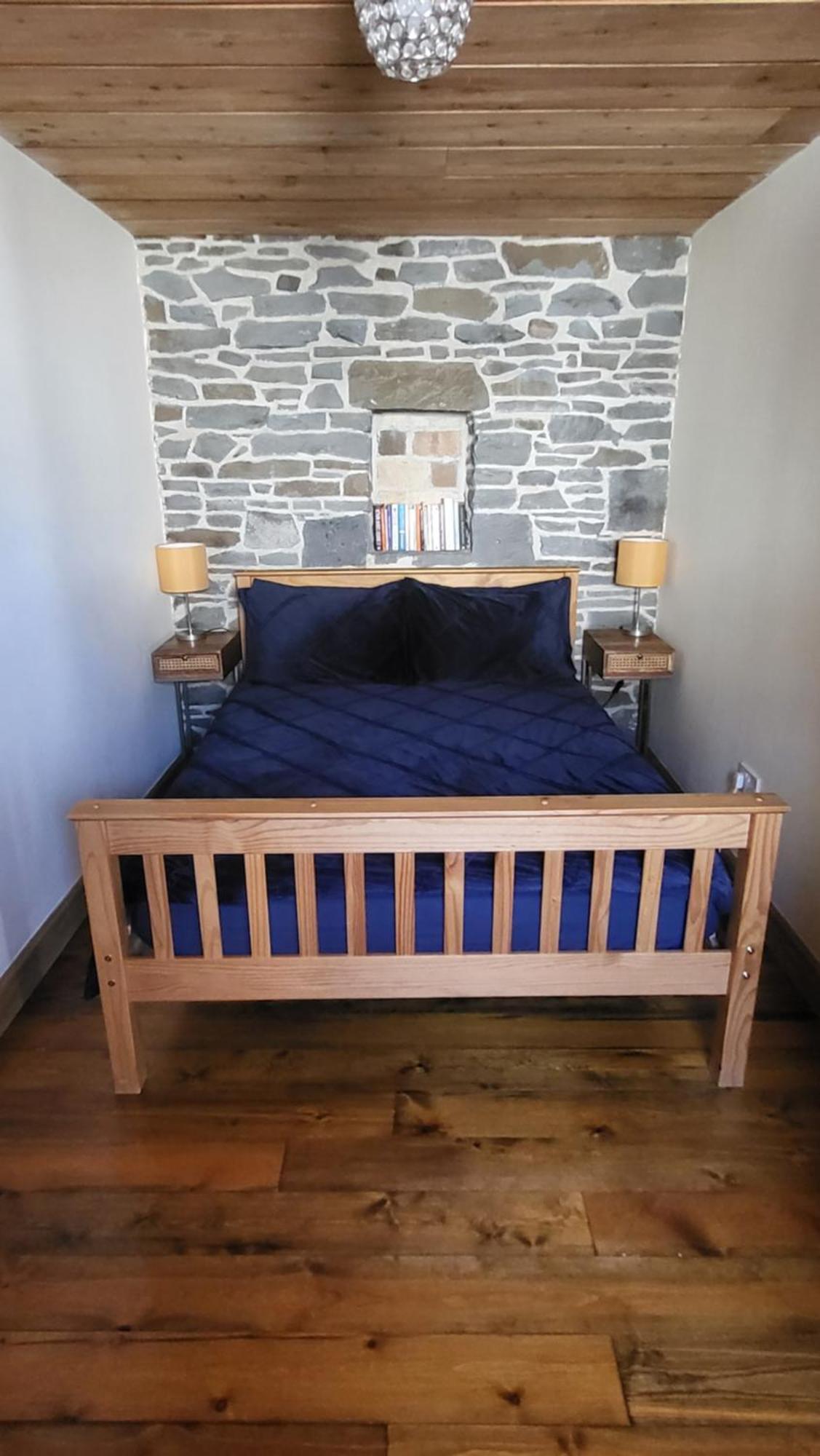 Ty Taf 2 Bed Cottage With Deck & Easy Transport Links Cardiff Kültér fotó